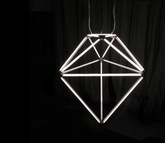 steffi b&amp;uuml;hlmaier steffibuehlmaier - lichtobjekt - lighting object - lamp design - diamant - fluorescents in diamond shape